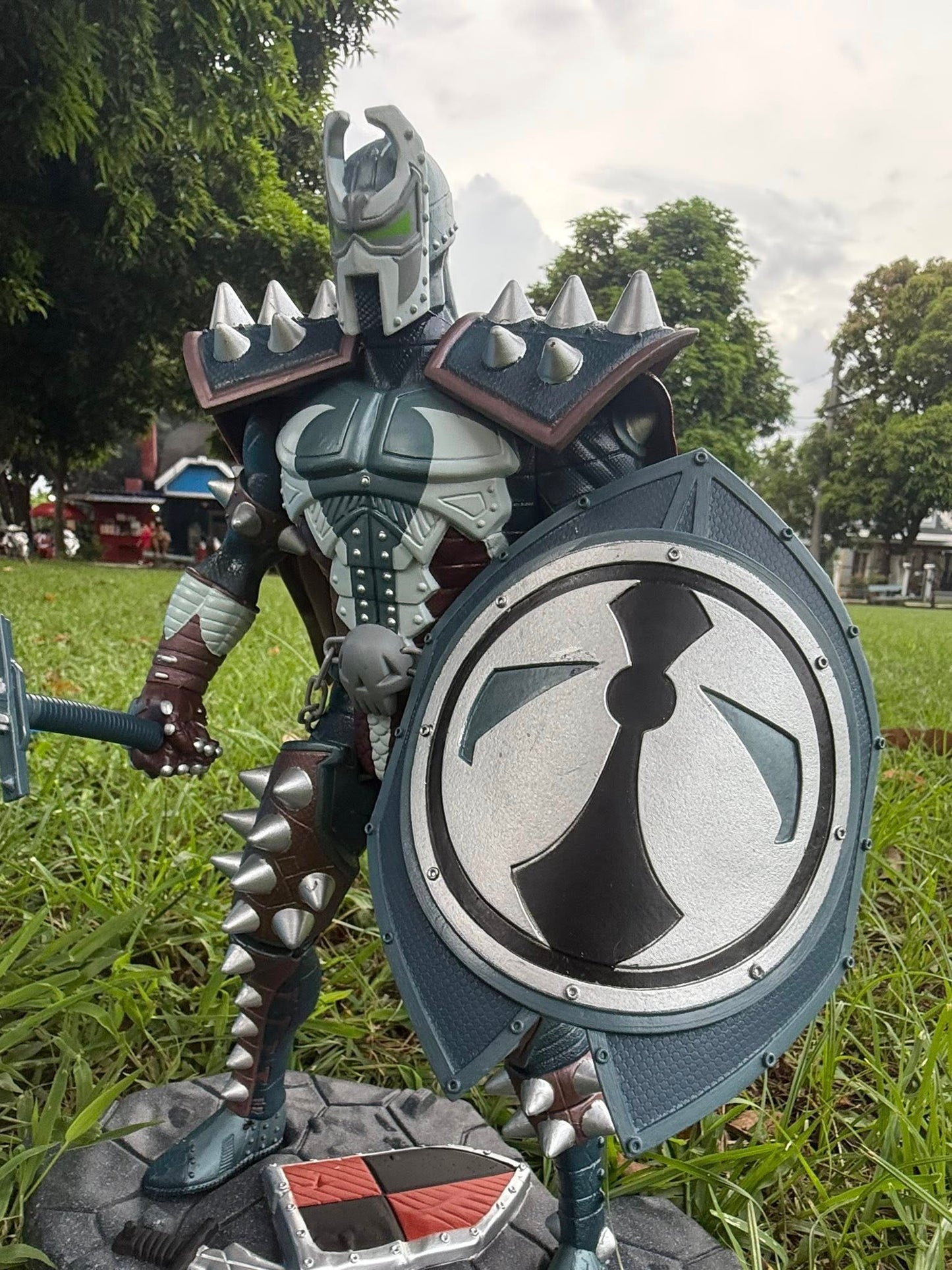 Todd McFarlane 13" Medieval Spawn