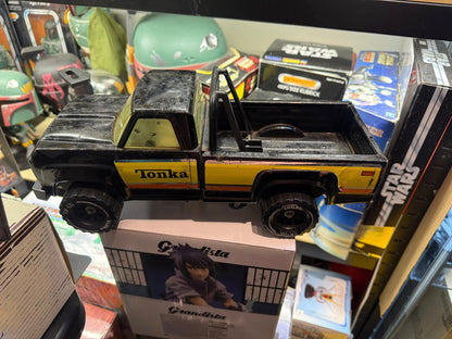 Tonka Classic Metal Vintage Pickup Truck