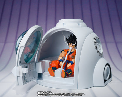 BANDAI SPIRITS SHFiguarts Dragon Ball Z Medical Machine
