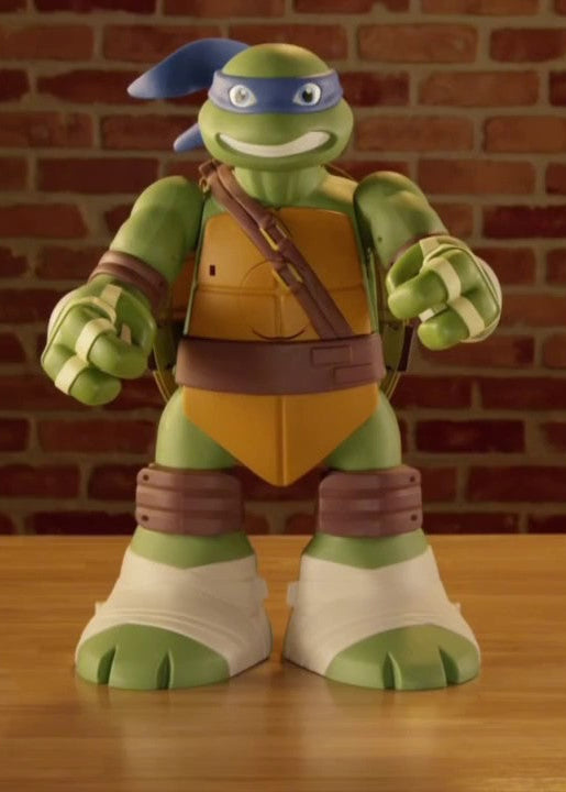 Teenage Mutant Ninja Turtles (TMNT) Leonardo playset.
